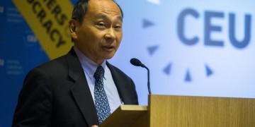 Αμερικανός φιλόσοφος: Εάν ήμουν καγκελάριος, θα παρείχα τεράστια υποστήριξη σε Ελλάδα και Ιταλία