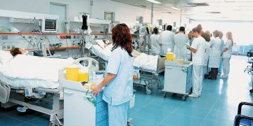 Συλλήψεις γιατρών, φαρμακοποιών, νοσηλευτών που έκλεβαν και πουλούσαν αντικαρκινικά φάρμακα
