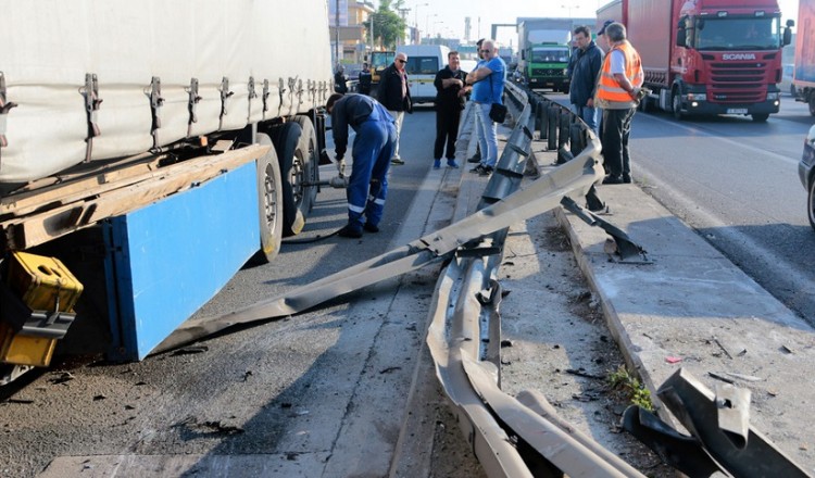 Προφυλακιστέος ο οδηγός της φονικής νταλίκας στον Κηφισό