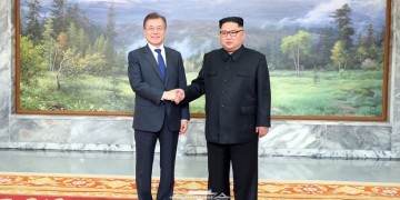 Έκτακτη συνάντηση των ηγετών Βόρειας και Νότιας Κορέας