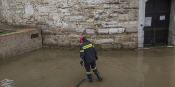 Κακοκαιρία στη Θεσσαλονίκη: Ποια σχολεία θα μείνουν αύριο κλειστά
