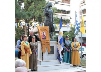 Ζωντάνεψε η πλατεία Γενοκτονίας Ποντιακού Ελληνισμού στη Νέα Σμύρνη