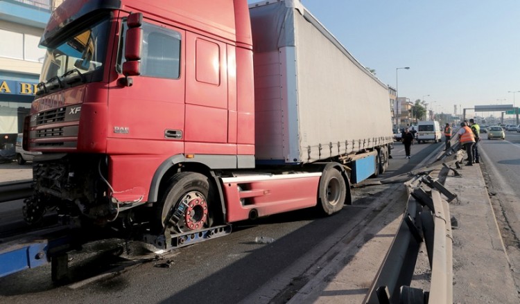 Τροχαίο στον Κηφισό: Βαρύ κατηγορητήριο για τον οδηγό της νταλίκας