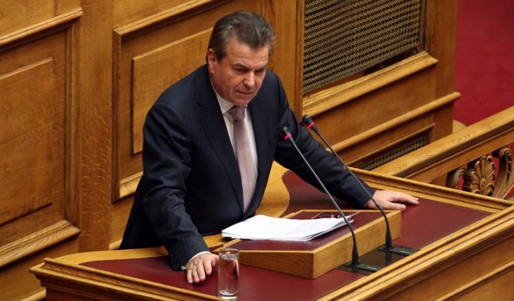 Μέτρα για τις συντάξεις χηρείας, τα χρέη προς τα ταμεία και επιτάχυνση έκδοσης συντάξεων
