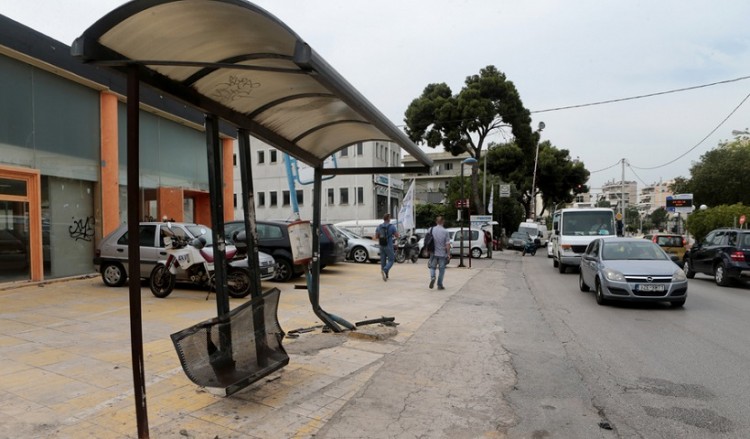Δυστύχημα στη Μεταμόρφωση: Έτρεχε και έχασε τον έλεγχο ο οδηγός