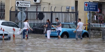 Χωρίς νερό και ρεύμα περιοχές της Θεσσαλονίκης