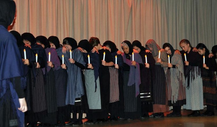 Συγκίνηση και δάκρυα στο Τορόντο σε θεατρική παράσταση για τη Γενοκτονία των Ποντίων (βίντεο, φωτο)