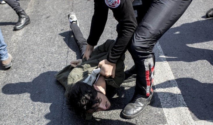 Πρωτομαγιά με επεισόδια στην Κωνσταντινούπολη (βίντεο)