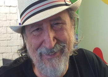 ΠΟΕ για το θάνατο του Χάρρυ Κλυνν: Η προσφυγομάνα Καλαμαριά έχασε ένα γνήσιο τέκνο της