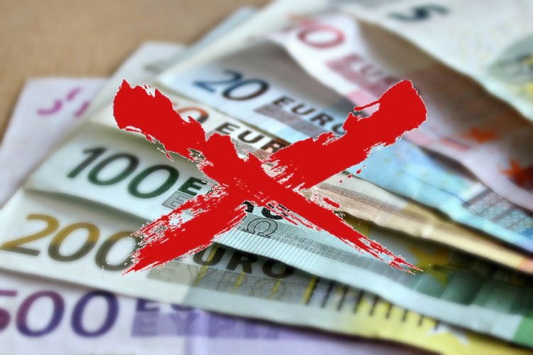 Πλαστικό χρήμα, ηλεκτρονικά πορτοφόλια, ρολόγια και... κοσμήματα θα πληρώνουν τα χρέη μας