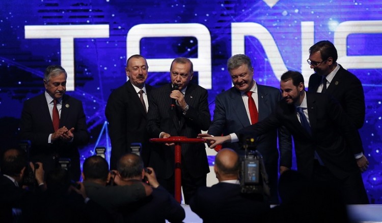 Ο Ερντογάν εγκαινίασε τον αγωγό Tanap