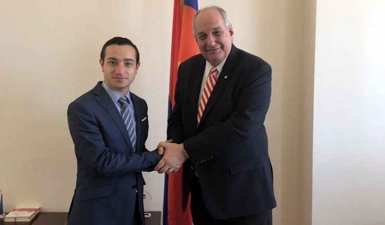 Τριμερής Ελλάδας-Κύπρου-Αρμενίας στο Ερεβάν