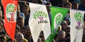 Τουρκικές εκλογές:  Άραγε γιατί πανηγυρίζουν αυτοί του HDP;
