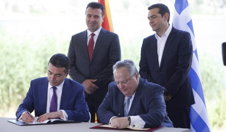 Υπεγράφη η συμφωνία των Πρεσπών – Για ιστορικό βήμα μίλησαν Τσίπρας, Ζάεφ