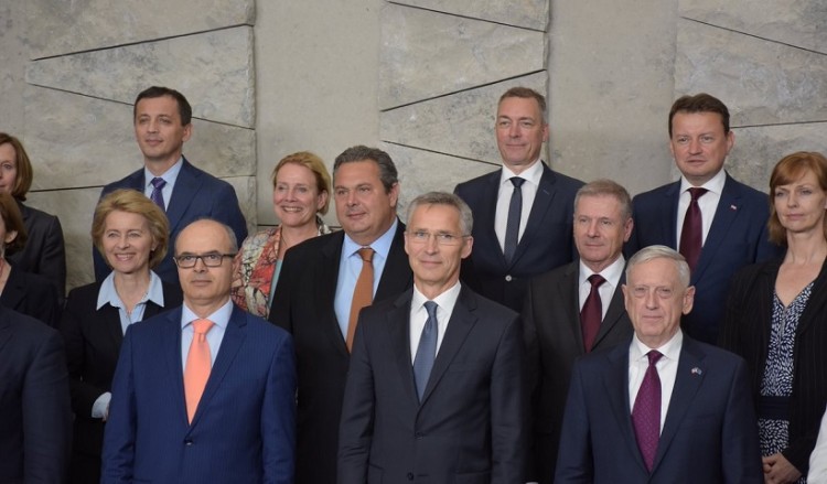 Με στοιχεία για την τουρκική προκλητικότητα ο Καμμένος στο NATO