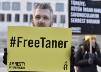 Η Τουρκία απελευθερώνει και τον Τανέρ Κιλίτς της Διεθνούς Αμνηστίας