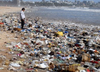 Παγκόσμιος σκουπιδοντενεκές πλαστικών αποβλήτων οι θάλασσες της Ασίας