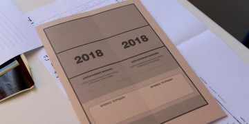 Πανελλήνιες: Ίσως δεν μετράει ο βαθμός του απολυτηρίου για την εισαγωγή σε ΑΕΙ-ΤΕΙ 3