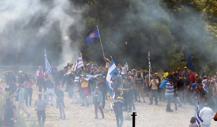 Σκηνικό μάχης στο συλλαλητήριο για το Σκοπιανό στο Πισοδέρι (βίντεο)