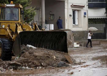 Βούλιαξε στη λάσπη η Μάνδρα – Προβλήματα και σε Μαγνησία, Λάρισα, Χαλκιδική