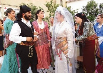 Θεατρική αναβίωση του ποντιακού παραδοσιακού γάμου στην Κομοτηνή - Cover Image