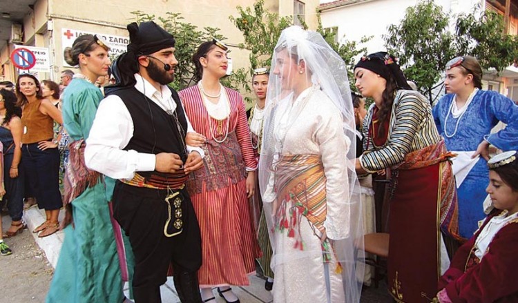 Θεατρική αναβίωση του ποντιακού παραδοσιακού γάμου στην Κομοτηνή - Cover Image
