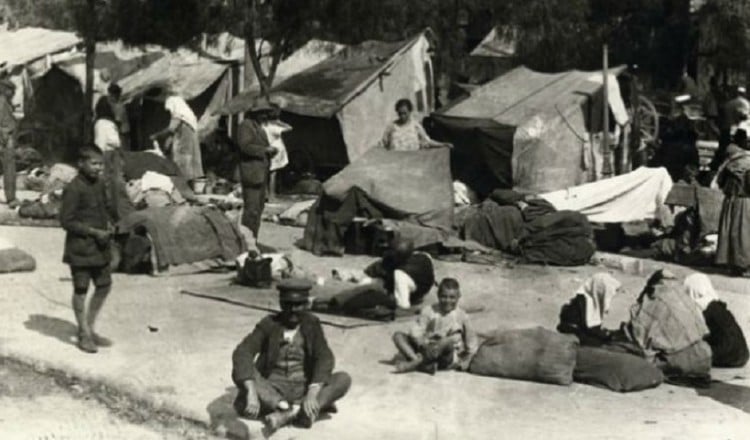 Οι πρόσφυγες «Από τον Πόντο και τη Μικρά Ασία στον Πειραιά» – Μουσικοχορευτικό δρώμενο στο Δημοτικό Θέατρο Πειραιά