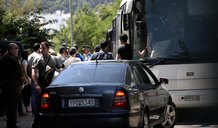 Αναβλήθηκε για το 2019 η δίκη των μελών του Ρουβίκωνα