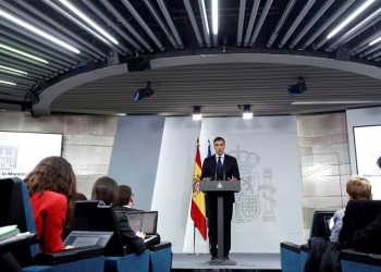 Ο Πέδρο Σάντσεθ έχασε την πρώτη ψηφοφορία στο ισπανικό Κοινοβούλιο