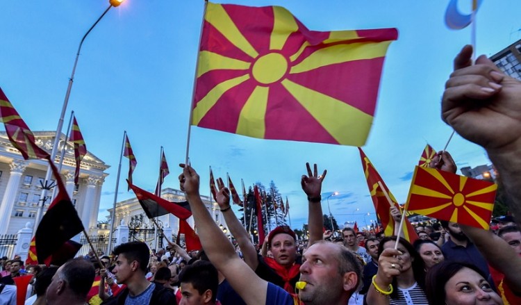 Συλλαλητήριο στα Σκόπια: Όχι στην αλλαγή του ονόματος και πρόωρες εκλογές