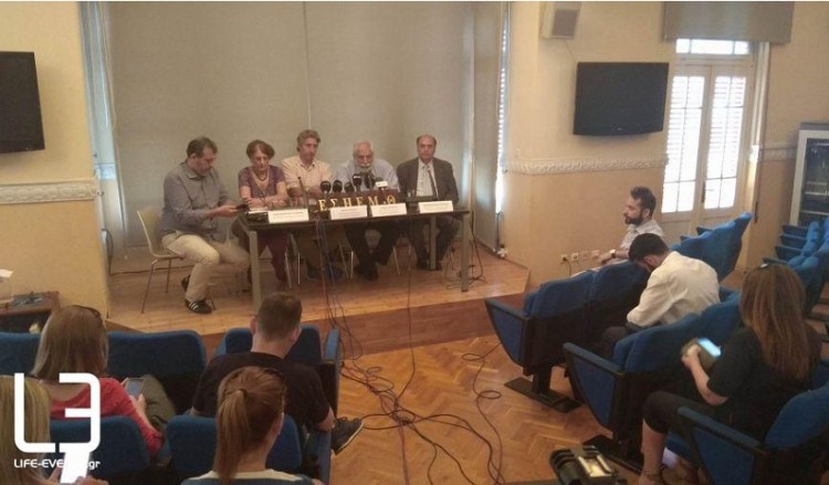 Διοργανωτές συλλαλητηρίων 6ης Ιουνίου: Η Ελλάδα δεν μπορεί να επιβιώσει χωρίς τη Μακεδονία