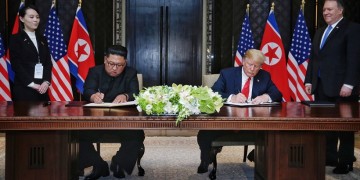 Αυτό είναι το κοινό ανακοινωθέν που υπέγραψαν Τραμπ-Κιμ