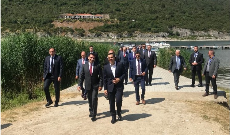 Τσίπρας: Πολύ καλό το κλίμα, σχεδόν σαν τραπέζι γάμου