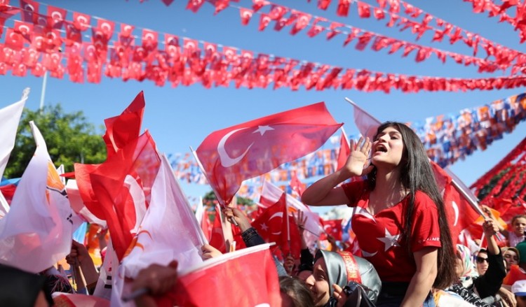 Εκλογές Τουρκία: Διχασμένη η νέα γενιά