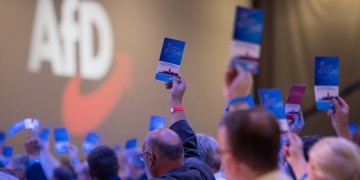 Σάλος στη Γερμανία: Σινεμά θα έδινε εισιτήρια σε μέλη του AfD για τη «Λίστα του Σίντλερ»