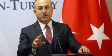 Τσαβούσογλου: Οι Έλληνες να ξυπνήσουν από το όνειρο που ζουν