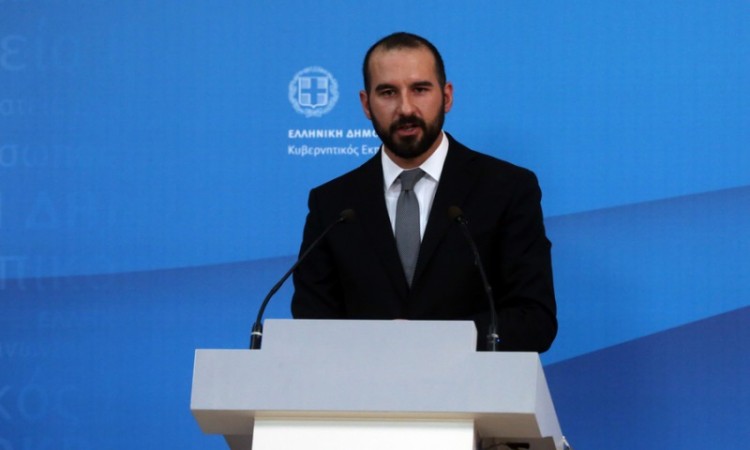 Απίστευτο κι όμως ελληνικό: Η κυβέρνηση θα προσλάβει 10.000 νέους δημόσιους υπαλλήλους!