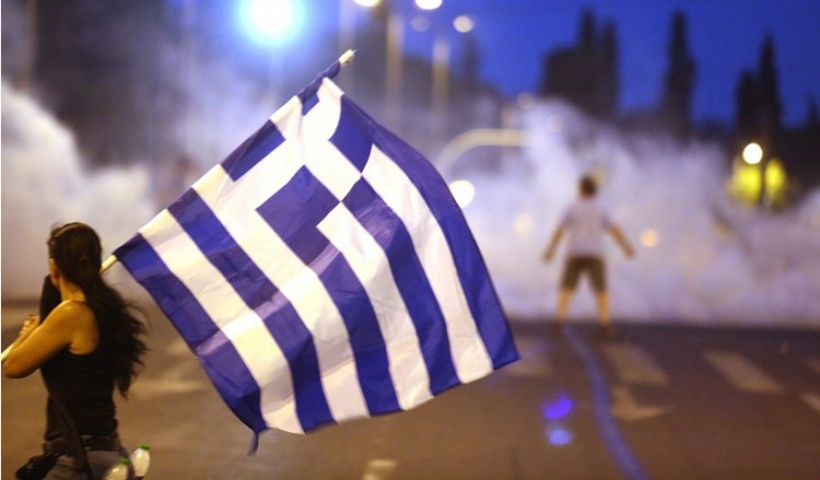 Επεισόδια σε Αθήνα και Θεσσαλονίκη στις διαδηλώσεις για το Σκοπιανό