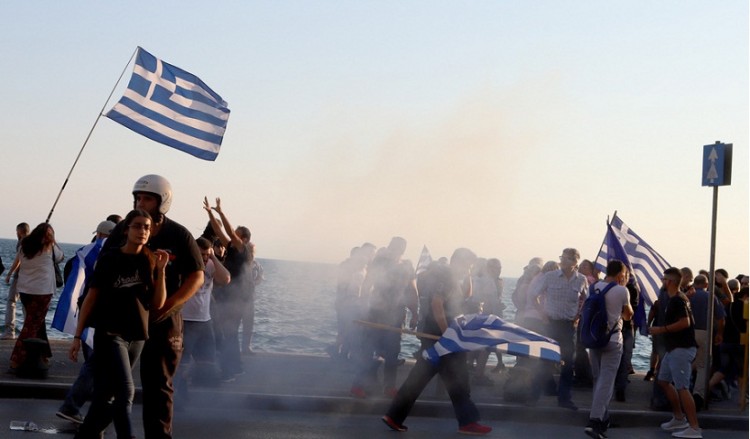Θεσσαλονίκη: Επεισόδια στην πορεία διαμαρτυρίας για τη Συμφωνία των Πρεσπών