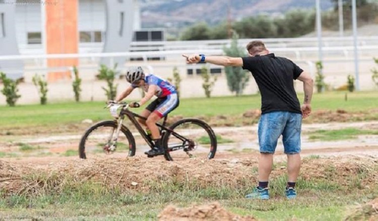 Φωτιά στο Μάτι: Ταυτοποιήθηκε η σορός του πατέρα και του αδελφού της 13χρονης Εβίτας