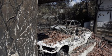 Πυρκαγιές στην Αττική: Στους 14 οι αγνοούμενοι, 70 οι ταυτοποιήσεις σορών