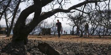 Πυρκαγιές στην Αττική: Κάποιοι σοροί ίσως δεν ταυτοποιηθούν ποτέ