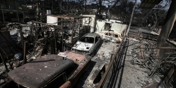 Φονική πυρκαγιά στο Μάτι: Δεύτερο αίτημα του ανακριτή για αναβάθμιση κατηγορητηρίου