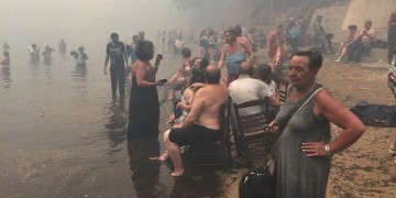 Ο διεθνής Τύπος για την τραγωδία με τις φωτιές στην Αττική