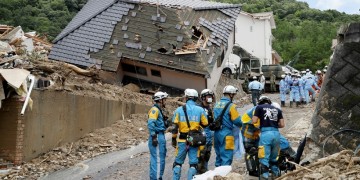 Εκατόμβη νεκρών από τη βιβλική καταστροφή στην Ιαπωνία (βίντεο)