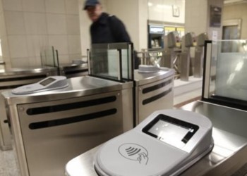 Με κλειστές πύλες όλοι οι σταθμοί ηλεκτρικού και μετρό
