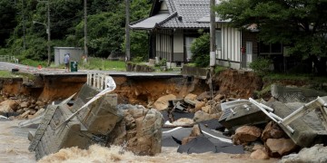Φονικό πέρασμα του τυφώνα «Μαρία» από την Ιαπωνία
