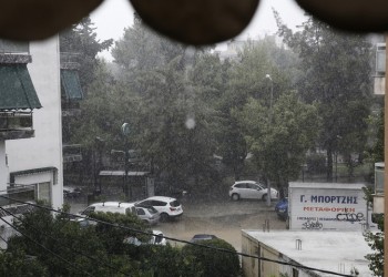 Διακόπηκε η κυκλοφορία σε Πειραιώς, Μεσογείων, Μιχαλακοπούλου