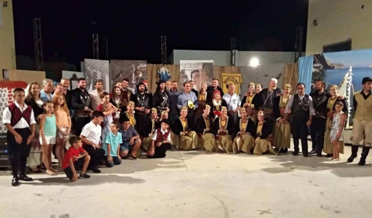 Πόντος και Κάλυμνος συναντήθηκαν σε μια μοναδική παράσταση (βίντεο)