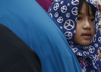 Κατακραυγή για το γάμο ενός 41χρονου Μαλαισιανού με 11χρονη Ταϊλανδή